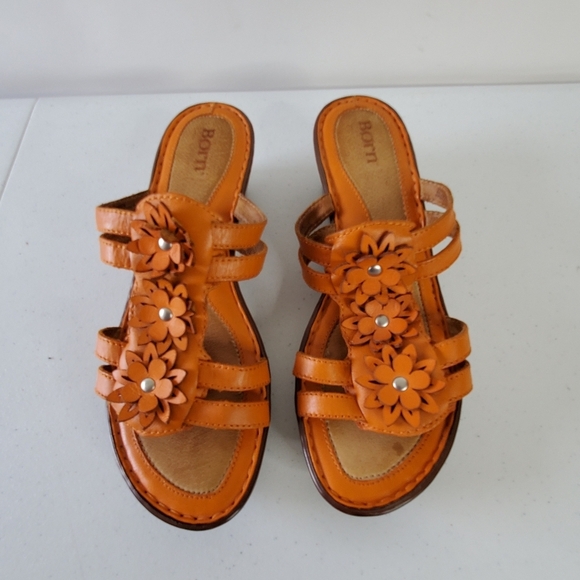 Born Leather Platform Sandals Size 9 Flower Applique Strappy Wedge Slides Orange - Picture 2 of 15
